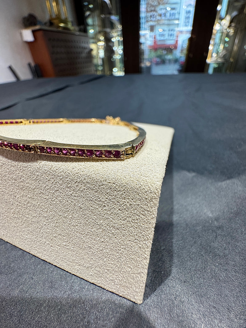 Elegantes Armband in 14 Karat Gelbgold mit rosa Saphiren & Rubinen
