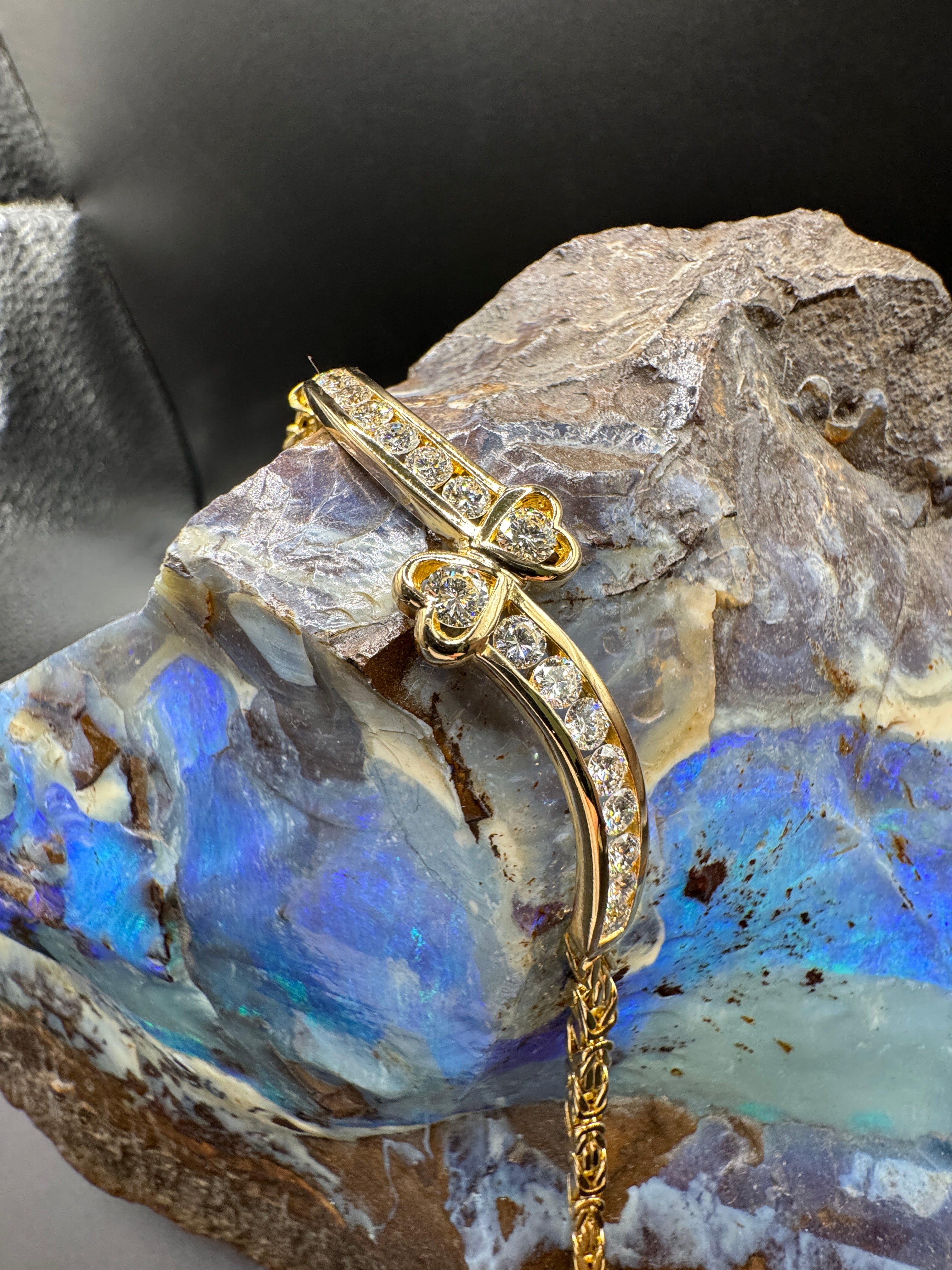 Hochwertiges Armband in 18 Karat Gelbgold mit herausragenden Brillanten