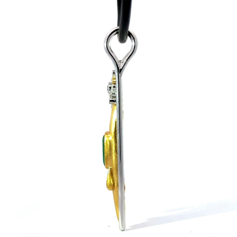 Einmaliger Anhänger in 18 Karat Weißgold & 900er Gelbgold mit Smaragd & Brillanten