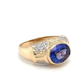 Stilvoller Ring in 14 Karat Gelbgold mit feinen Tansanit und Brillanten