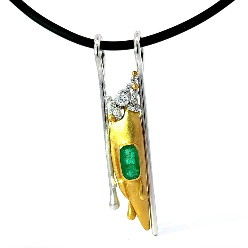Einmaliger Anhänger in 18 Karat Weißgold & 900er Gelbgold mit Smaragd & Brillanten