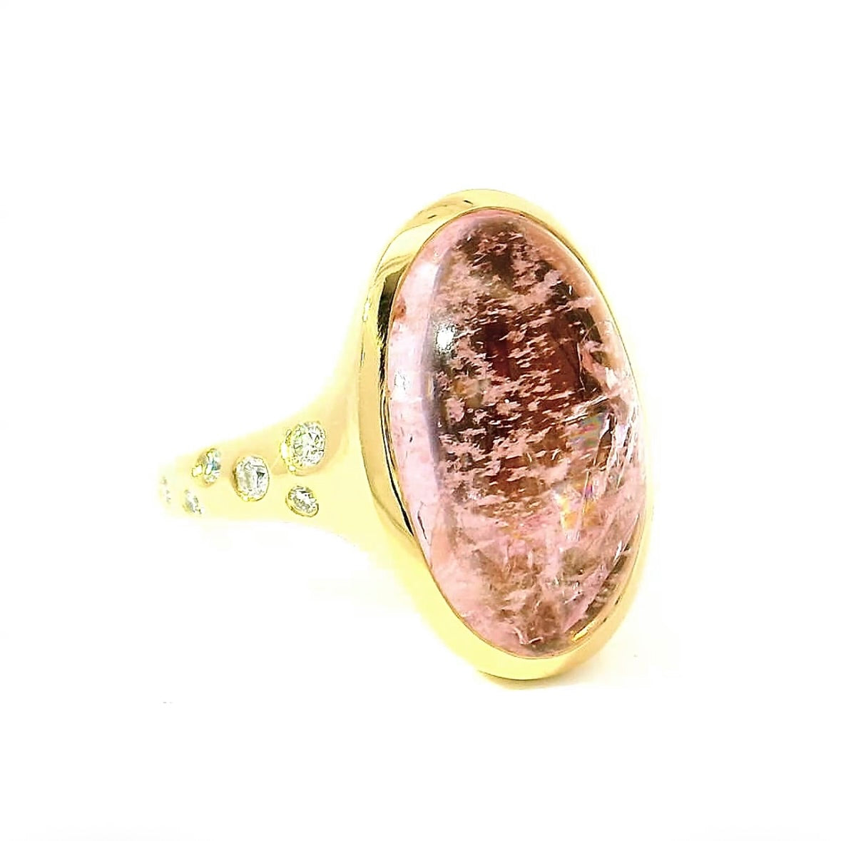 Moderner Ring in 18 Karat Gelbgold mit großem Morganit & Brillanten