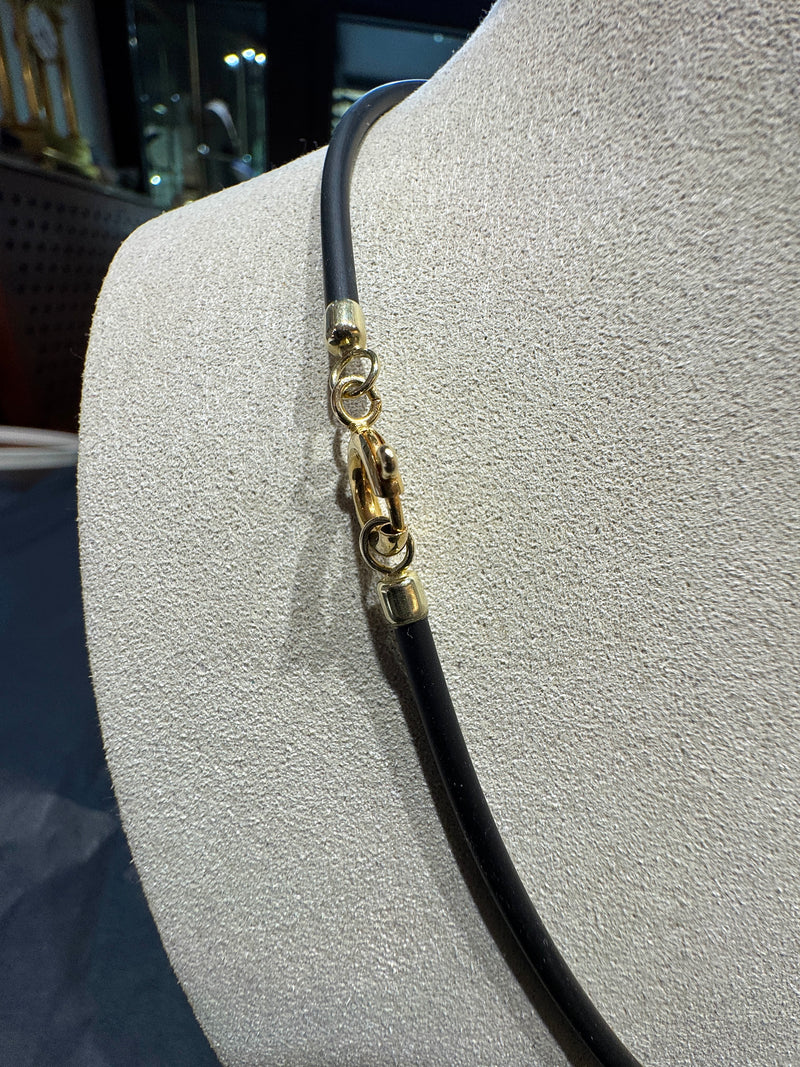 Moderner Anhänger in 14 Karat Gelbgold mit feinen Amethyst & Brillanten