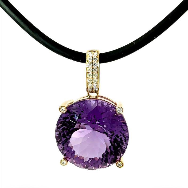 Moderner Anhänger in 14 Karat Gelbgold mit feinen Amethyst & Brillanten