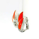 Hochwertige Ohrringe in 18 Karat Weißgold mit handgeschnitzter Koralle