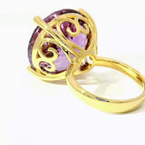 Moderner Amethyst Ring in 14 Karat Gelbgold mit feinen Brillanten
