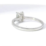 Edler Solitär-Ring in 18 Karat Weißgold mit Radiant-Brillant & Pavé-Besatz