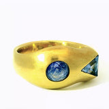 Handgefertigter 18 Karat Gelbgold Ring mit außergewöhnlichen Bicolor-Saphiren