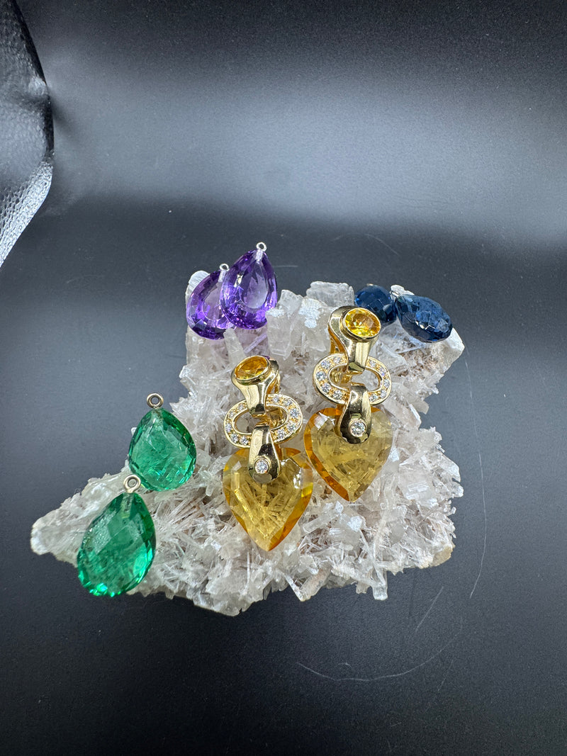 Wirkungsvolle Hängeohrringe in 18 Karat Gelbgold mit Brillanten, Citrin & Amethyst