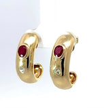 Zeitlose Halbkreolen in 14 Karat Gelbgold mit Rubin und Brillanten