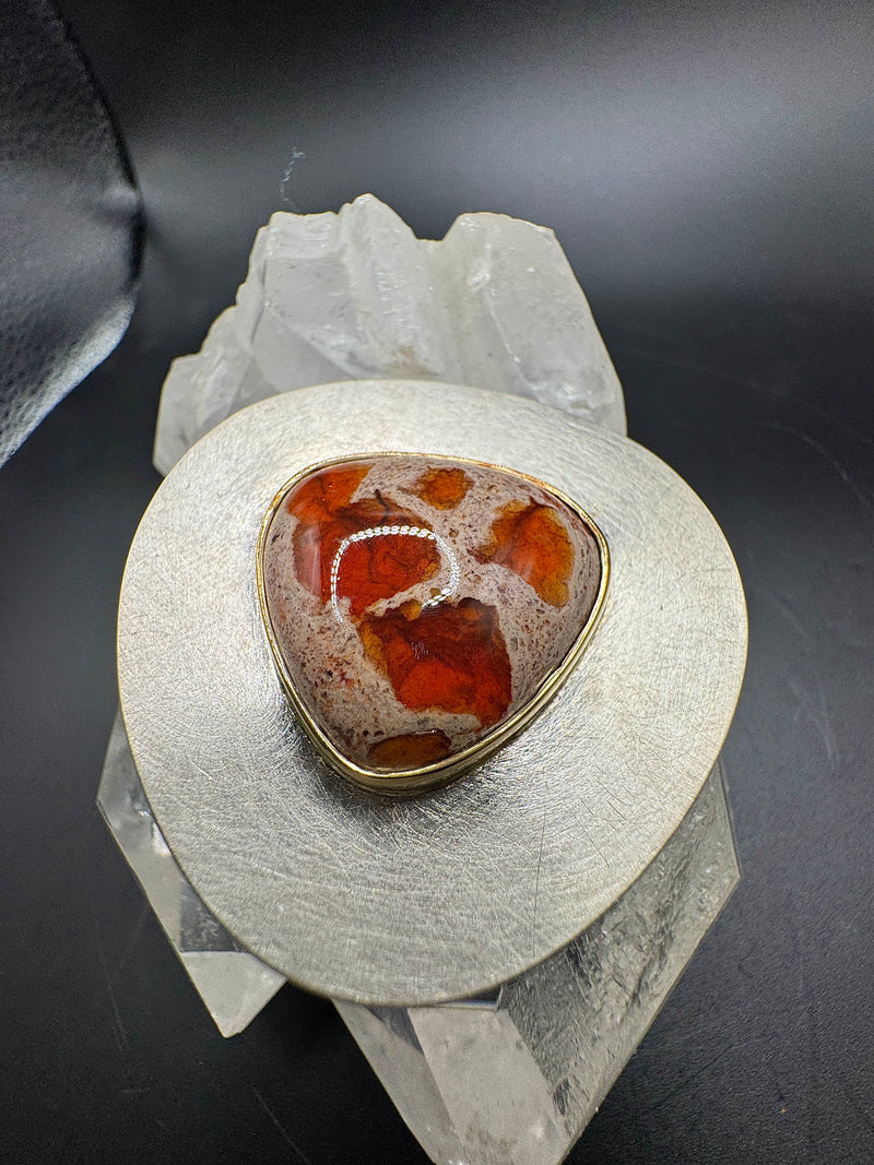 Einmaliger Anhänger in 925 Sterling Silber & 18 Karat Gold mit Natur-Feueropal