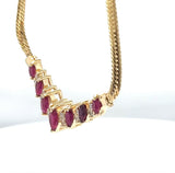 Stilvolles Rubin-Collier in 14 Karat Gelbgold mit Brillanten