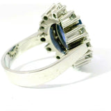 Prunkvoller Entourage Ring in 18 Karat Weißgold mit Saphir & Brillanten