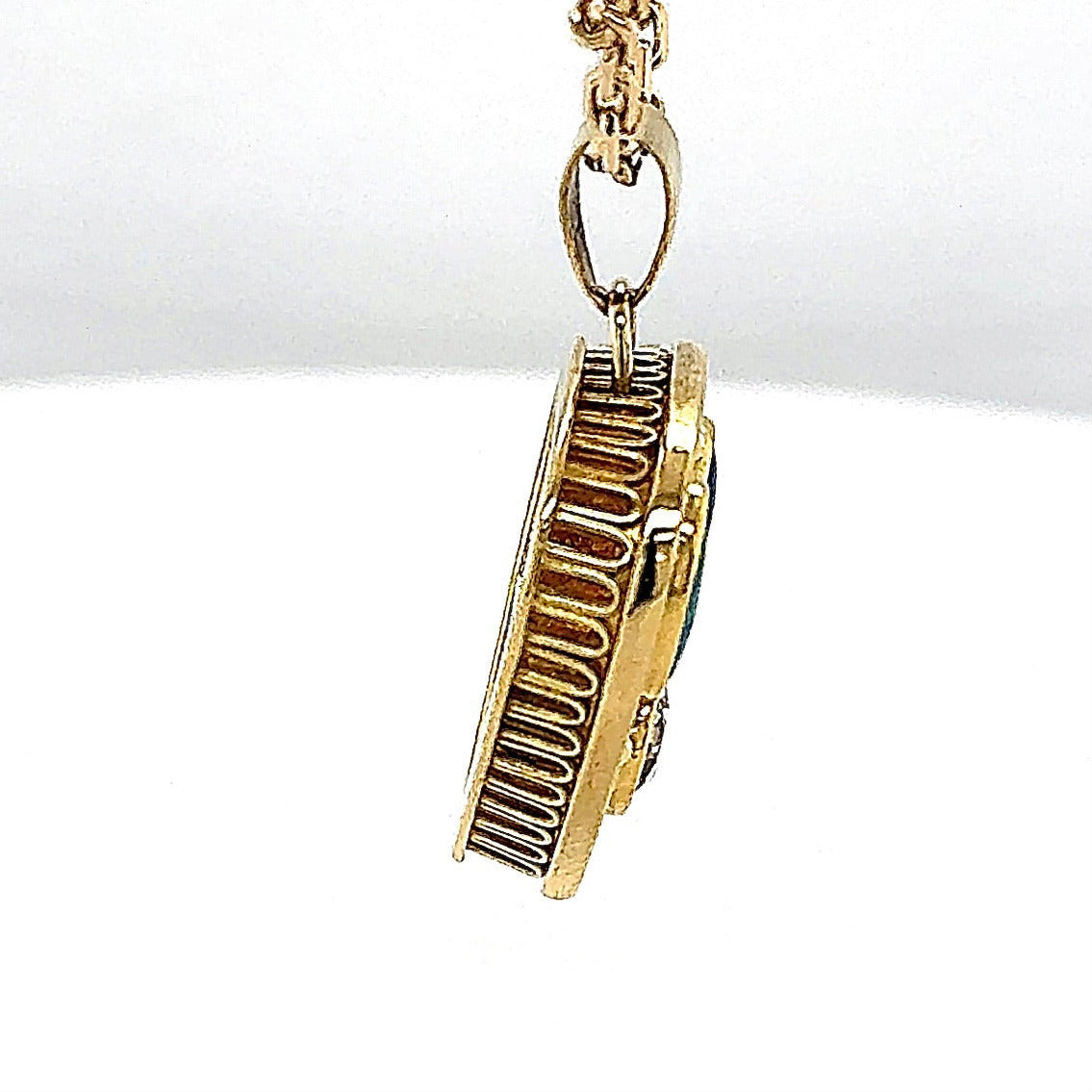 Einmaliger Anhänger in 18 Karat Gelbgold - pure Handarbeit mit Diamant und Opalen + Kette