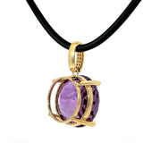 Moderner Anhänger in 14 Karat Gelbgold mit feinen Amethyst & Brillanten