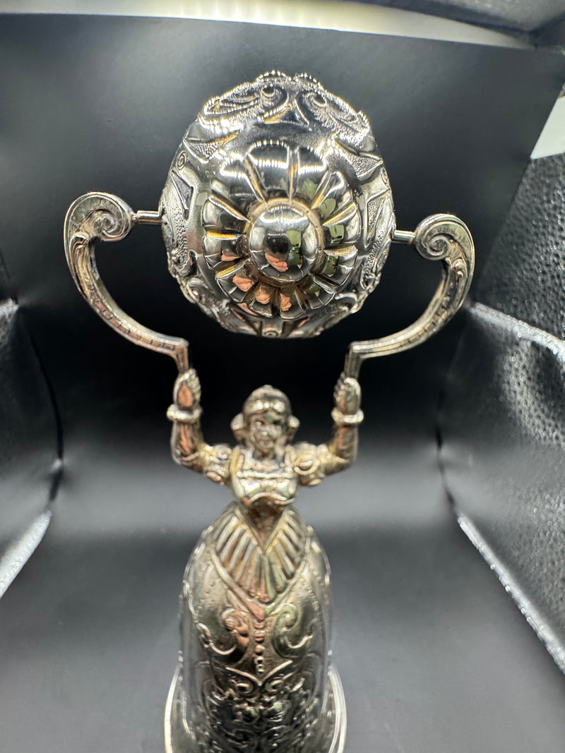 Hochzeitsbecher aus 800er Silber – Symbol von Liebe, Treue und Handwerkskunst