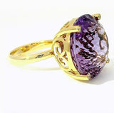 Moderner Amethyst Ring in 14 Karat Gelbgold mit feinen Brillanten