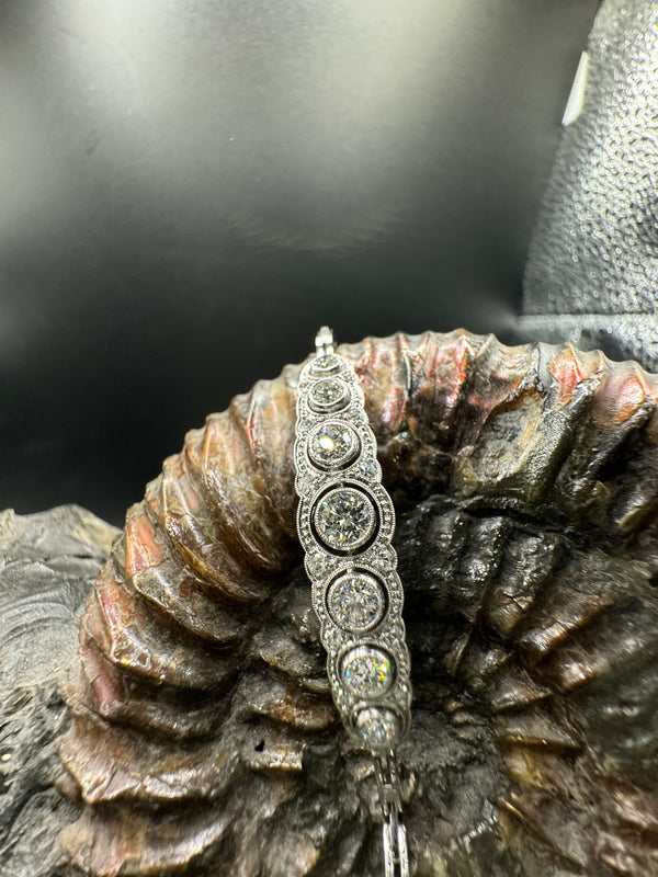 Stilvolles Art-Deco Armband in 14 Karat Weißgold mit feinen Brillanten & Diamanten
