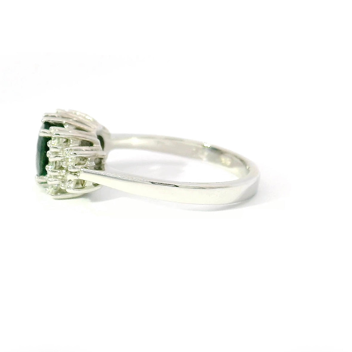 Steinbetonter Ring in 14 Karat Weißgold mit Saphir & Brillanten