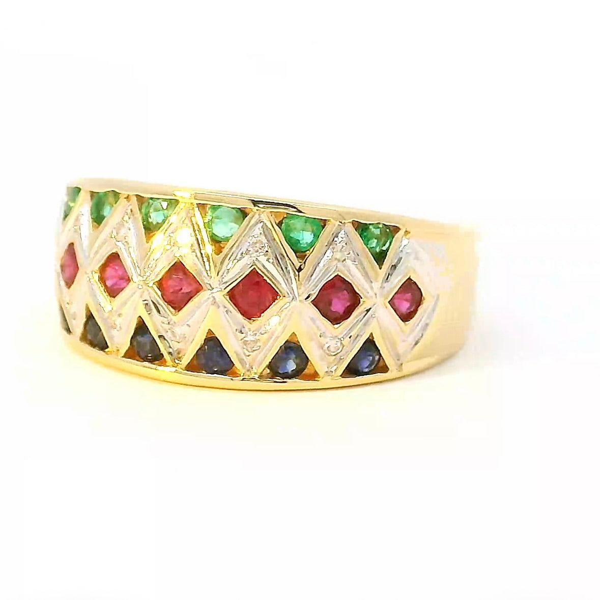 Ausgefallener Ring in 18 Karat Gelbgold mit Smaragd, Saphir, Rubin & Brillanten