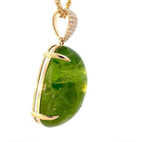 Riesiger Anhänger in 14 Karat Gelbgold mit beeindruckendem Peridot & Brillanten