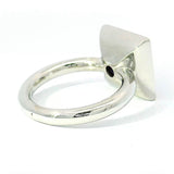 Massiver Ring in 18 Karat Weißgold mit Amethyst und Brillanten