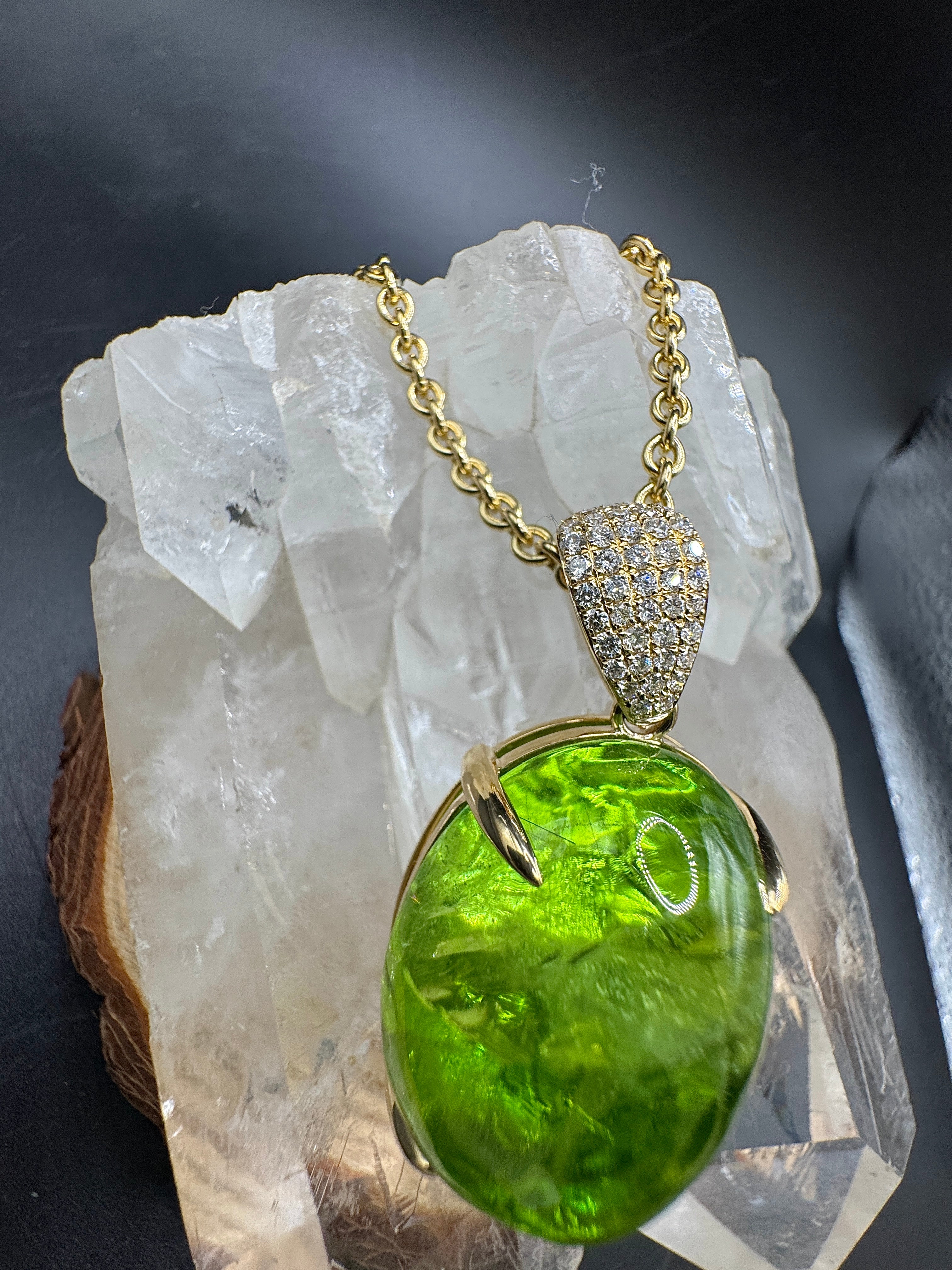 Huge Pendant in 14 Karat Yellow Gold with impressive Peridot & Brilliants