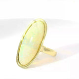 Eleganter Ring in 14 Karat (585) Gelbgold mit großem Opal