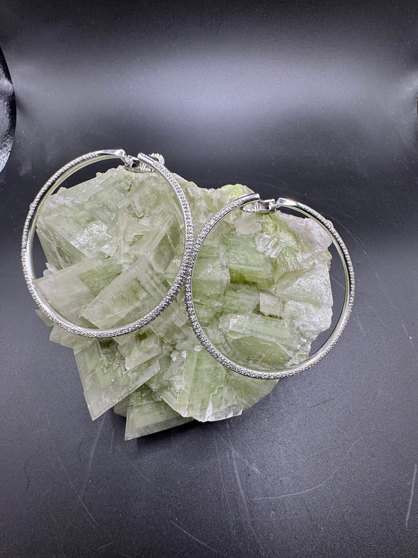 Außergewöhnliche 18Karat Weißgold Ohrringe mit 286 Brillanten