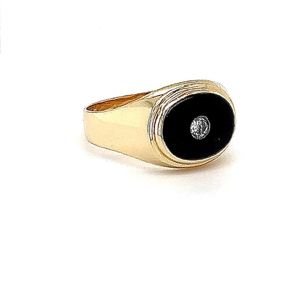 Eleganter Ring in 14 Karat Gelbgold mit Brillant in Onyx-Platte