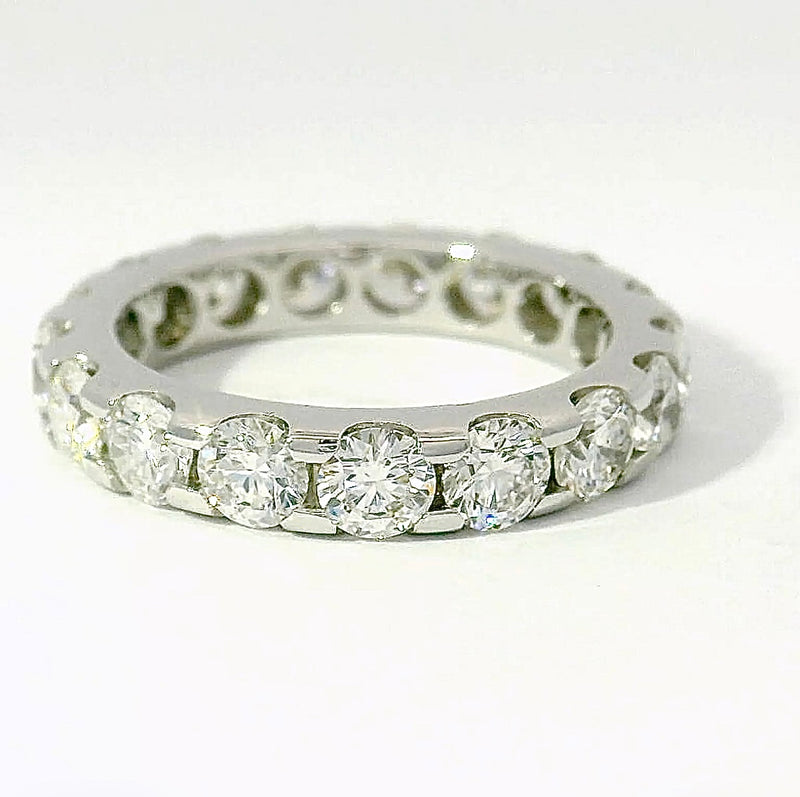Massiver Memory Ring in 18 Karat Weißgold mit hochfeinen Brillanten