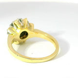 Zeitloser Ring in 14 Karat Gelb-& Weißgold mit blauem Saphir & Brillanten