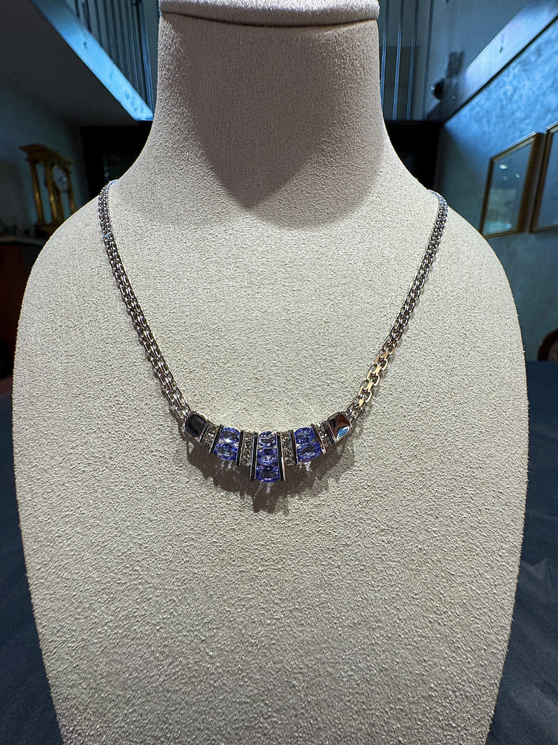 Elegantes Collier in 14 Karat Weißgold mit feinen Tansaniten & Brillanten