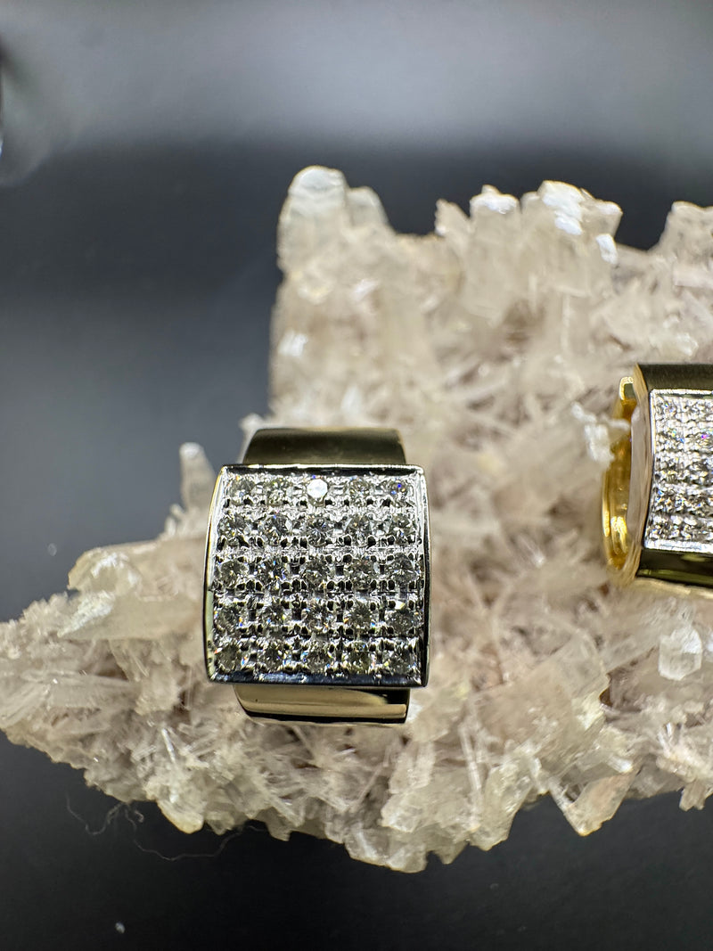 Handgefertigte Kreolen in 18 Karat (750) Gelb- und Weißgold mit hochfeinen Brillanten