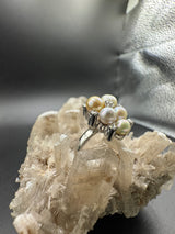 Ausgefallener Ring in 14 Karat Weißgold mit Perlen und Brillanten