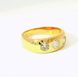Zeitloser Vintage-Ring in 14 Karat Gelbgold mit drei Altschliff-Diamanten