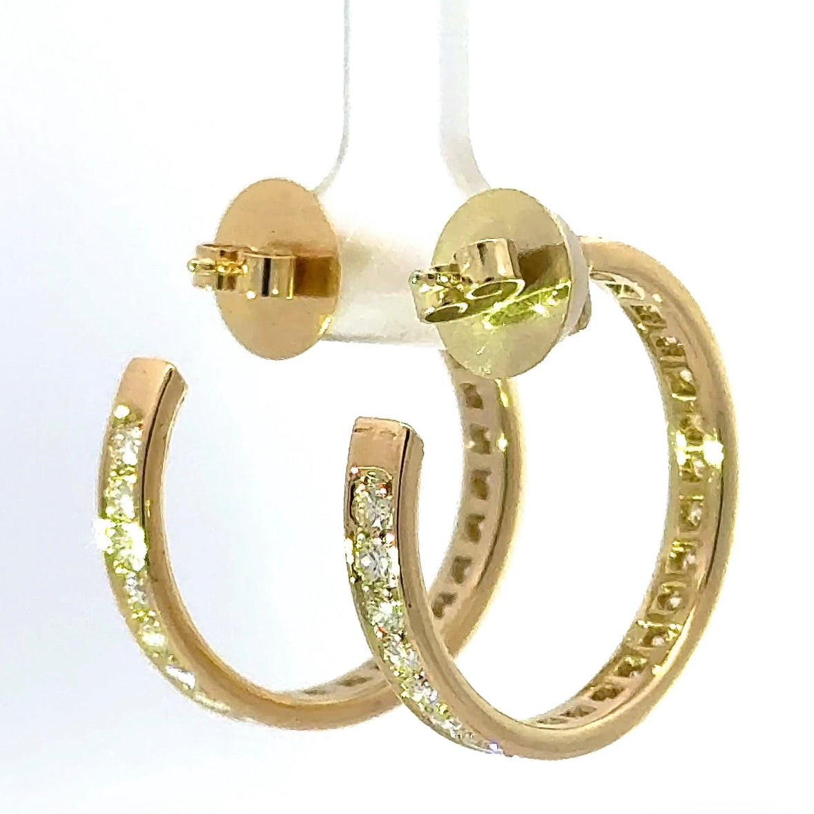 Edle Kreolen in 18 Karat Gelbgold mit 3,36 Karat hochfeinen Brillanten