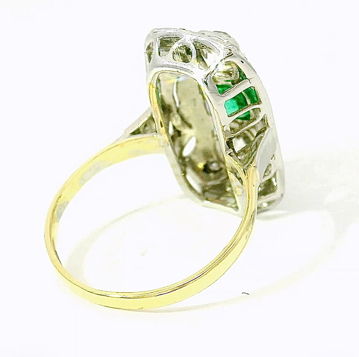Art Deco Ring in 14 Karat Yellow & White Gold with Emerald & Diamonds