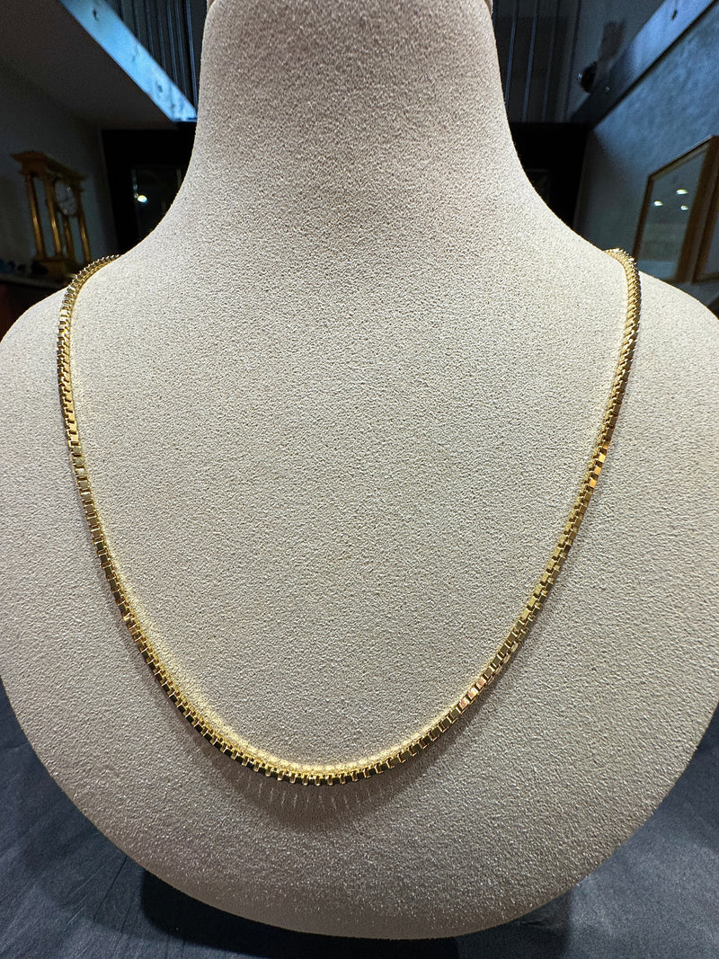 Leuchtende Venezianerkette in 8 Karat Gelbgold mit Federring | Halsketten - Schmuck Schroll