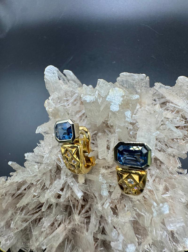 Ausgefallene Ohrringe in 18 Karat Gold mit Saphiren & Brillanten