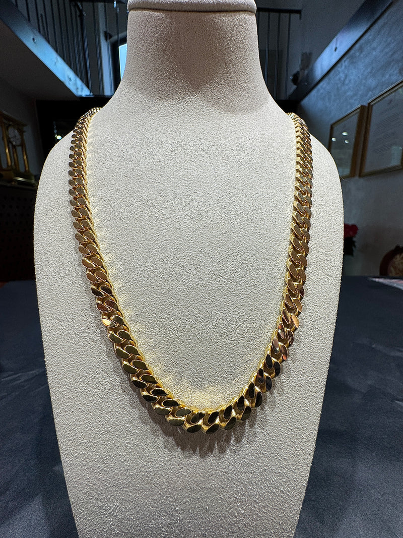 Massive Panzerkette in 18 Karat Gelbgold – hochwertige deutsche Arbeit