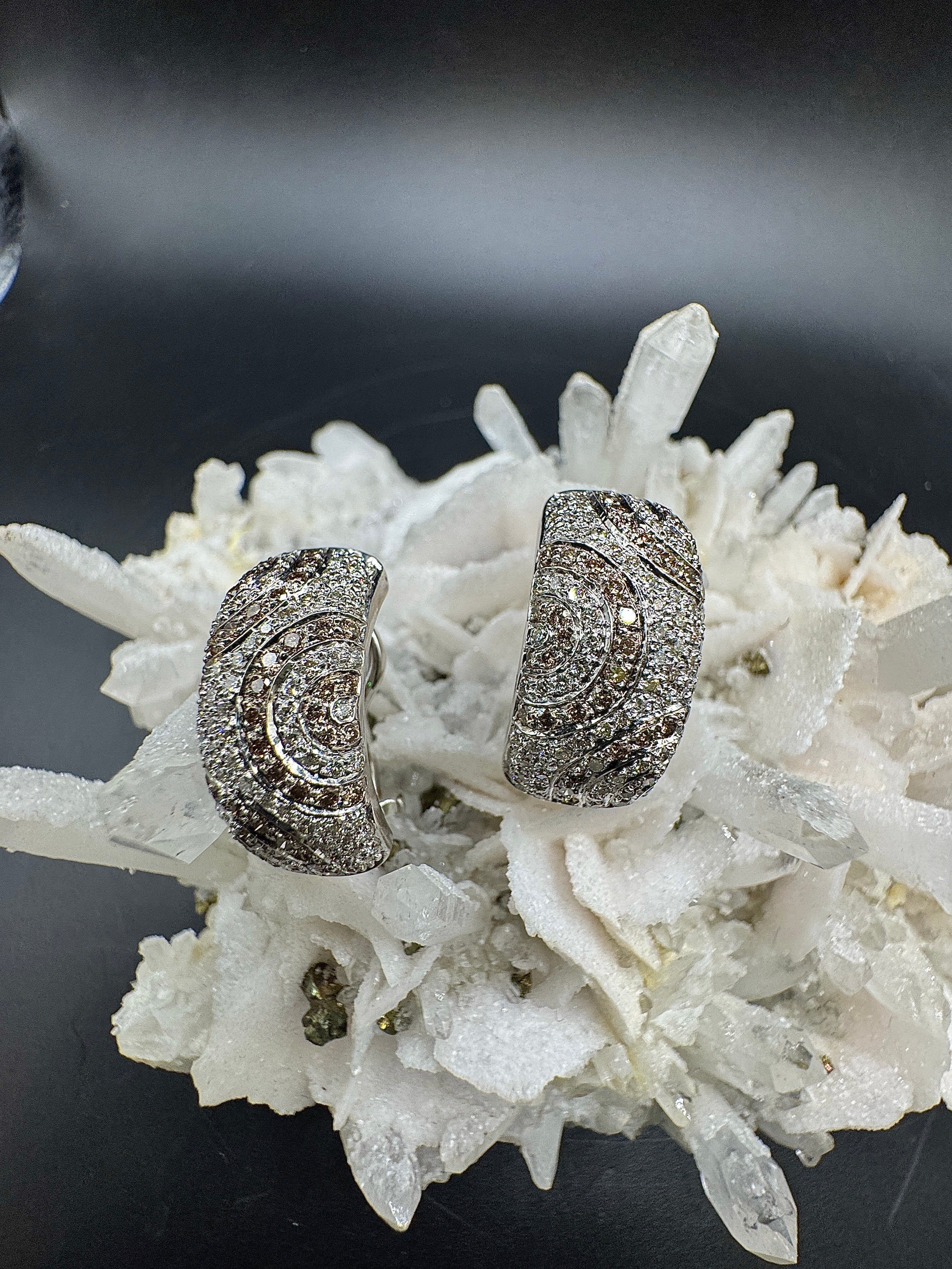Fancy Half-Hoop Earrings in 18K (750) White Gold with Brilliant-Cut Diamonds