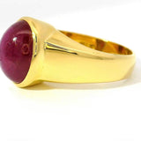 Massiver Ring in 18 Karat (750) Gelbgold mit natürlichem Rubin