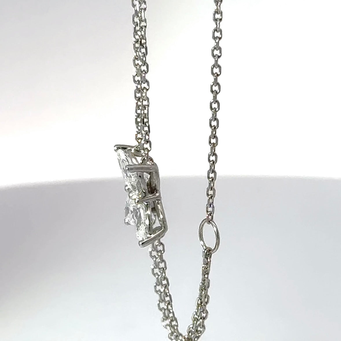 Modern designer bracelet in 18 carat white gold with brilliant-cut navettes