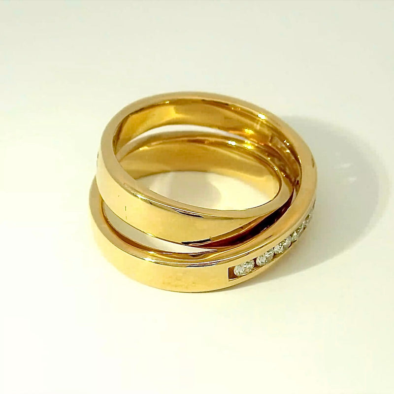 Moderner Design-Ring in 14 Karat Gelbgold mit feinen Brillanten