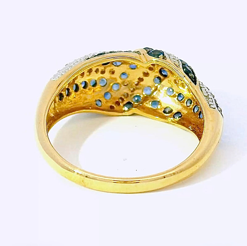 Wirkungsvoller Ring in 14 Karat Gelbgold mit Saphiren & Diamanten