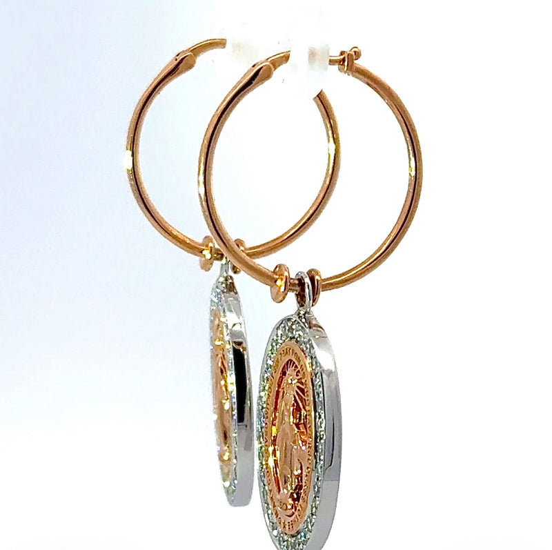 Moderne Madonna Ohrringe in 14 Karat Gold mit feinen Brillanten