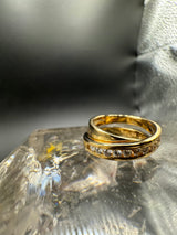 Moderner Design-Ring in 14 Karat Gelbgold mit feinen Brillanten