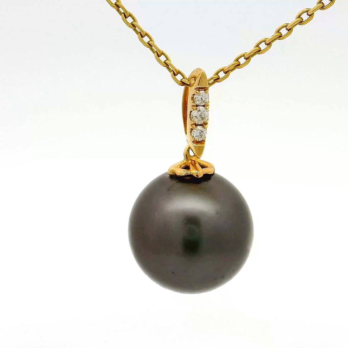 Tahitian pearl