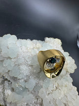 Handgefertigter Ring in 18 Karat Gelbgold mit Brillanten & Saphir